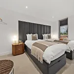 Atlas House Eight * Harrogate